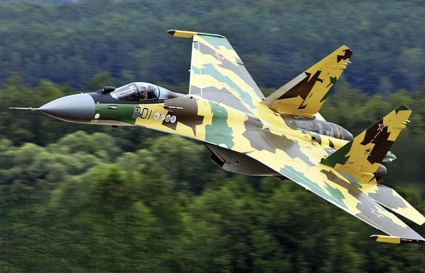 Rusijoje vienu metu prarasti du „Su-35S“: naikintuvai