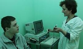 Kompiuteriai sargdina ne tik suaugusiųjų, bet ir vaikų akis