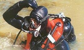 Uosto direkcija pripažįsta, kad darbai po vandeniu sunkiai kontroliuojami