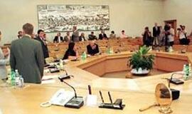 Ideali Vyriausybė - neįmanoma