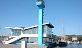 Žadama renovuoti Nidos prieplaukos pastatą