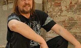 Laimridže - dinozaurų kaukolės, menininkai ir kiaulės