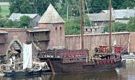 Niekas neperka viduramžių piratų burlaivio