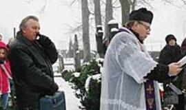 Sunkią valandą - patyčios ir lupikavimas