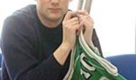 Marškinėlių kolekcionierius nenori ekspozicijos laikyti dėžėse