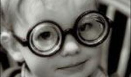 Netinkami akiniai gali sukelti galvos skausmus