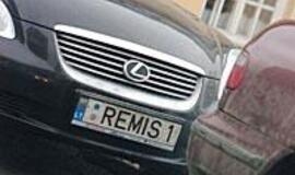 Kuo važinėja angelai ir velniai