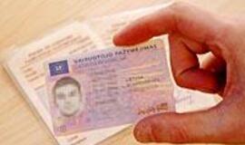 Teisių keitimo bumo valdininkai nežada