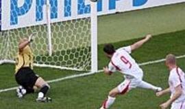 Pradėta klaidomis, baigta favoritų pergale