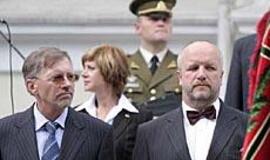 Įvaizdis - dar ne viskas, valdžia yra viskas