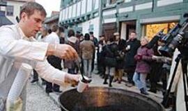 Menų ir amatų kiemas trumpiausioje Klaipėdos gatvėje