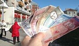 Lietuviškų litų moterys nepuošia, nes nenusipelnė