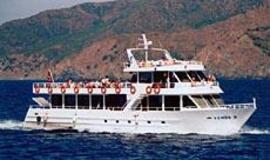 Į Klaipėdą plukdomas pramoginis laivas iš Turkijos