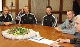 Dviračių sporto kare paliaubomis nekvepia