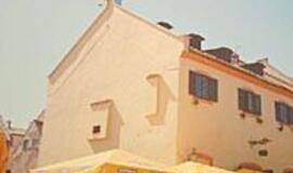 Senamiestyje laimę neš kaminkrėtys