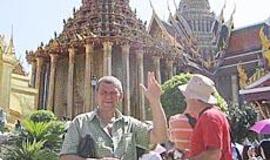 Didžiausias Tailando stebuklas - gyvenimo džiaugsmą skleidžiantys tajai