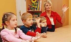 Natūraliai kalbėjimo raidai padeda ir pirštų masažas