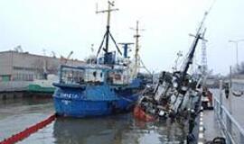 Skendo žvejybos laivas