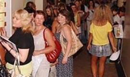 Skolinasi vis daugiau studentų