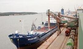 Pietinėje uosto dalyje kaimynai pradeda tartis