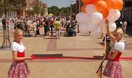 Alėja baigta, suoliukai - dar ne