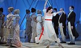 Nauja uždanga slėps senas bėdas