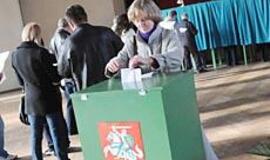 Politinės rietenos pažadino tautą