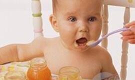 Į madą grįžta stikliniai buteliukai