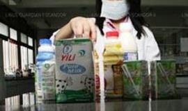 Nuo melaminu užkrėsto pieno Kinijoje susirgo gerokai daugiau vaikų nei iki šiol skelbta