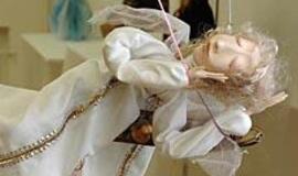 Ateik, kur sklendžia angelai...