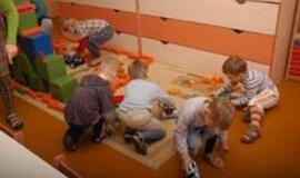 Tėvai iš rajonų atakuoja merą