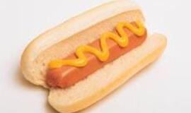 Degalinėse - įtartinos kokybės maisto produktai