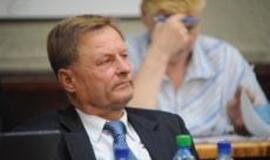 Verslininkai susipyko dėl kelio ženklų