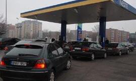 Degalų kainos vėl apaugo nežinomaisiais