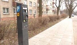 Chuliganai nusitaikė į "parkomatus"