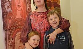 Kaip šilkas suvysto tapantį ant jo