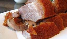 Tyrimas: žmonės per krizę valgo kaloringesnį maistą