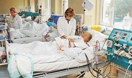 Visus medikus - ant vieno kurpalio