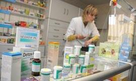 Iki metų pabaigos siūloma pratęsti lengvatinį PVM tarifą vaistams