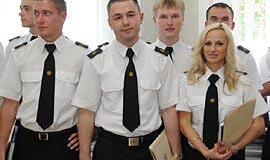 "Jūrą gerbkite, o mylėkite moteris..."