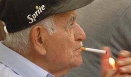 Graikija ėmėsi priemonių prieš rūkymą viešosiose vietose