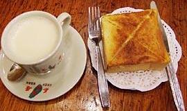 Gerkite pieną užkąsdami duonos plutele