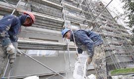 Daugiabučių atnaujinimas ritasi į bedugnę