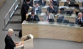 Lietuvės puodus meta į šalį