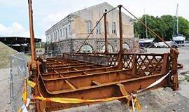 Paminklosauga:patys muša - patys rėkia