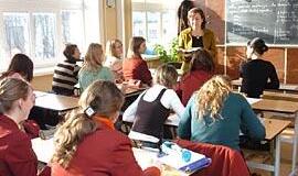 Kodėl svarbi taisyklinga vaiko laikysena