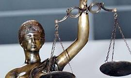 Teisybė toli nuo žmogaus