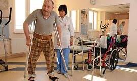 Su kojų protezais galima ir bėgioti