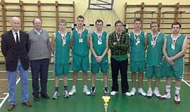 Šeimos veržiasi į krepšinio aikšteles