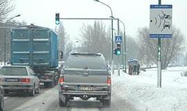 Perspėjimai greituoliams jau sugrįžo